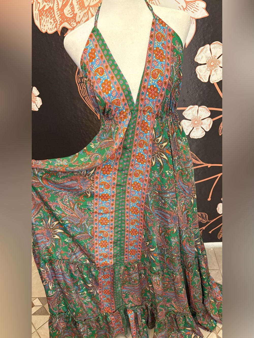 NWOT Enchanted Emerald Paisley Open Back Silk Blend Halter Maxi Dress - Picture 7 of 11